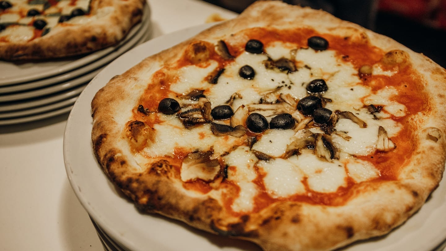 The Best Italian Pizza Dough Recipe (From Scratch)
