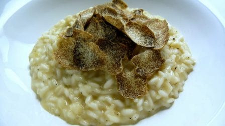 White truffle risotto (flickr: Blue moon in her eyes)