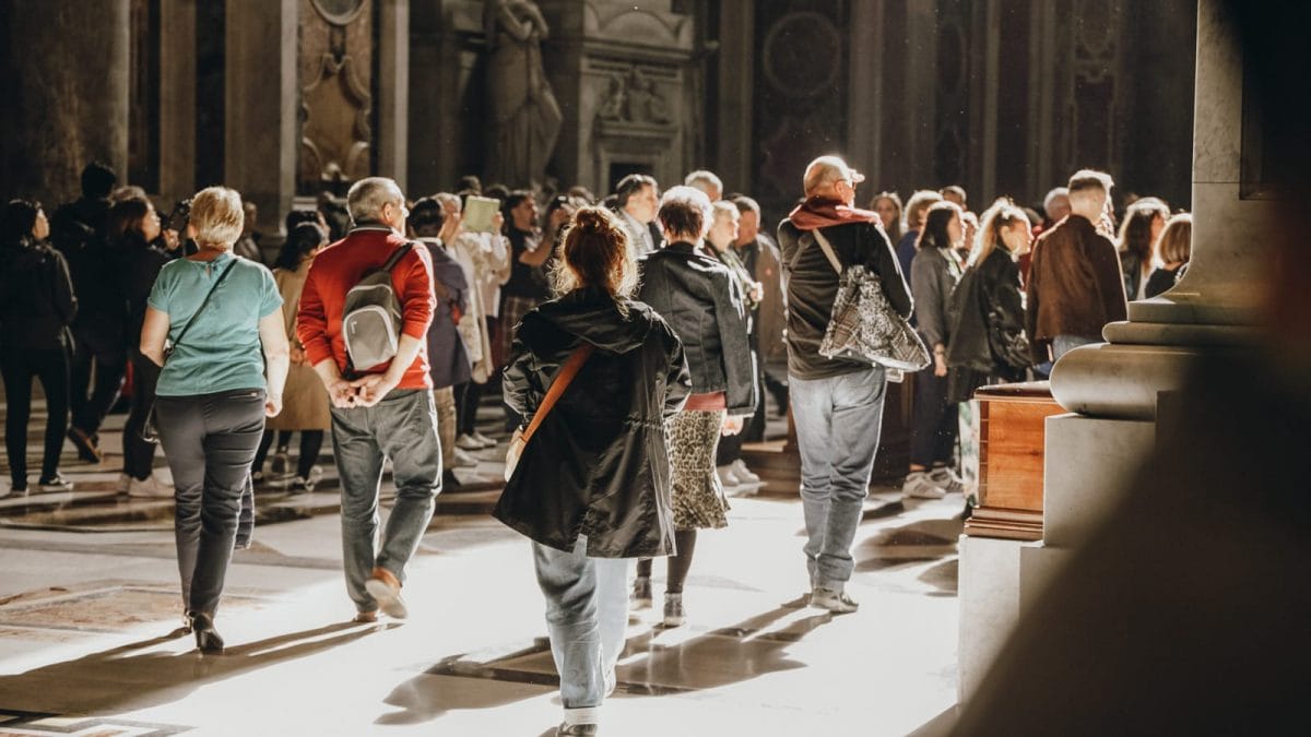 Crowds entering the Vatican City Museum