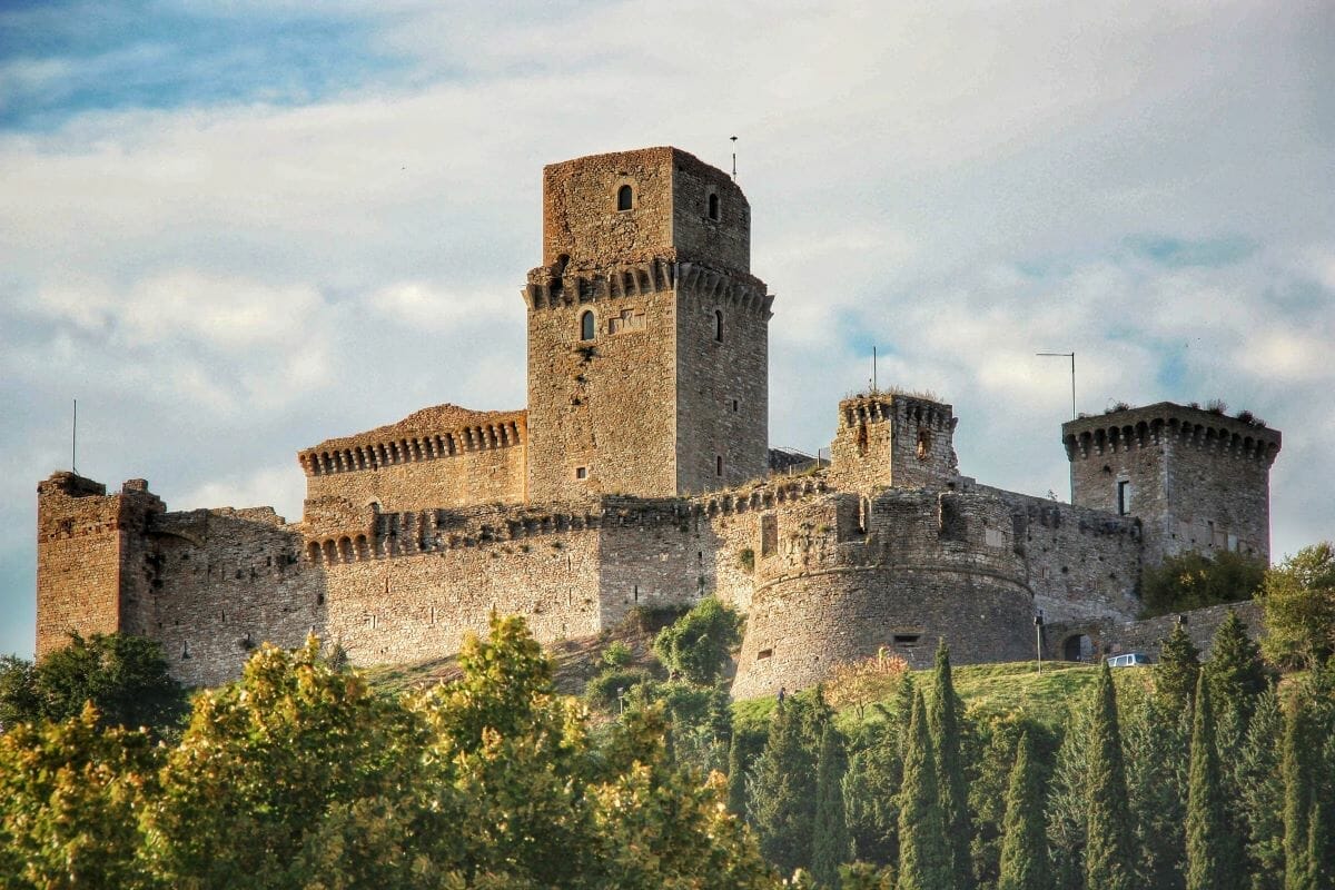 Assisi, Italy: 8 Top Attractions + Facts about This World Heritage Town